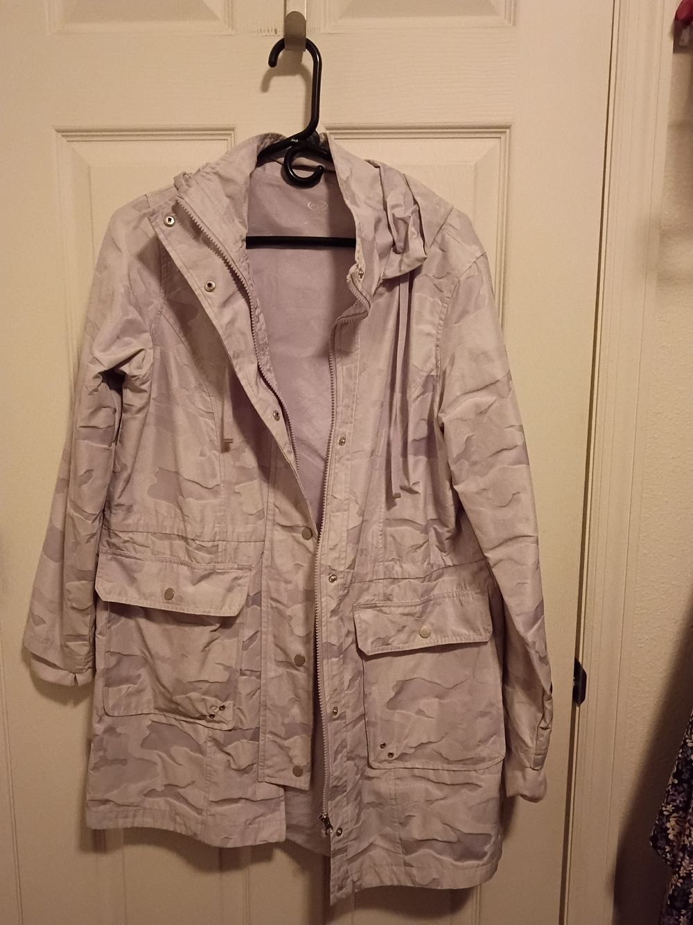 Light Gray Camouflage Hooded Athletic Jacket - Women